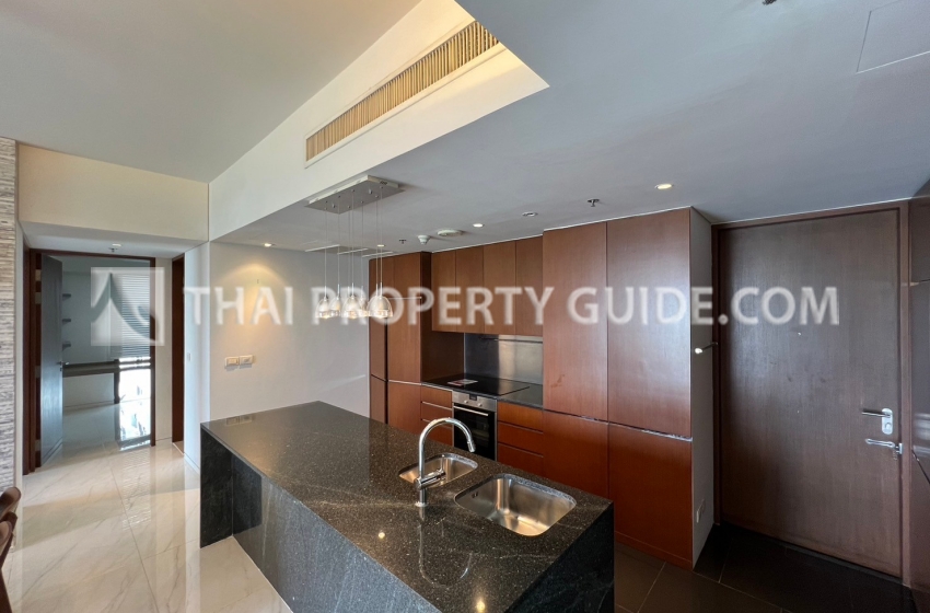 Condominium in Ploenchit : Hansar Rajdamri 